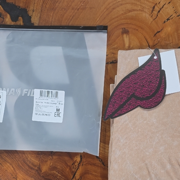 Tan Ribbed Workout - Picture 5 of 11